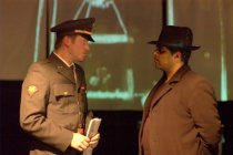 Fitz van Thom, Mo Ahmadi